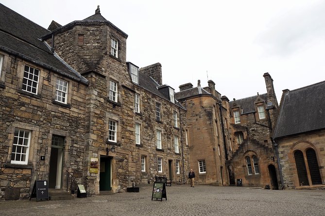 Rosslyn Chapel, Dunfermline Abbey and Stirling Castle Day Tour - The Drive: Less Navigation, More Story Time
