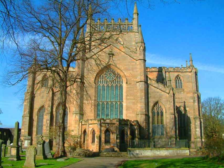 Rosslyn Chapel, Stirling Castle & Dunfermline Abbey Tour - Comfort and group size: the coach matters