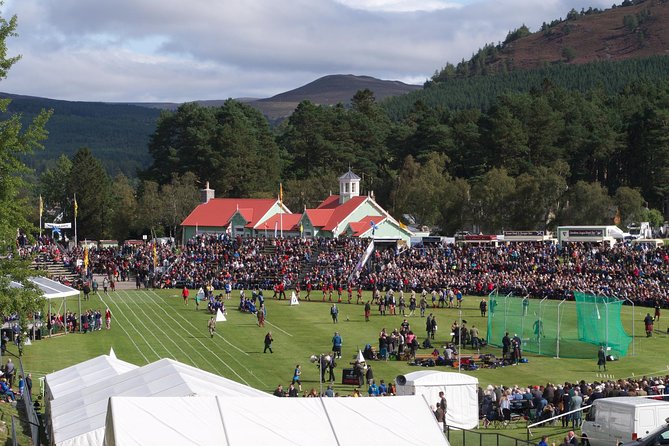 Round-Trip Transportation to the Braemar Highland Games from Edinburgh - Tickets, seating, and the 12-hour rhythm of the day