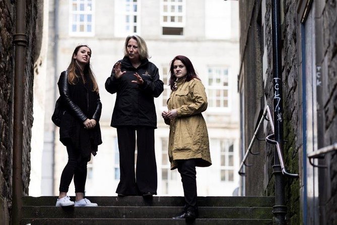 Royal Mile and Edinburgh Castle - Small Group Walking Tour - Edinburgh Castle: skip-the-line and guided intro (if you choose it)