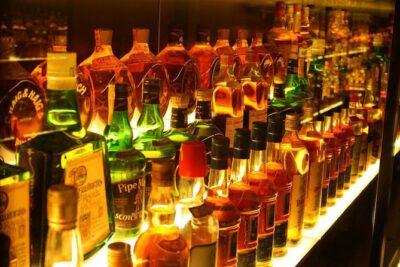 Scotch Tour Edinburgh with a Local Expert: Private & 100% Personalized - Arcade Bar First: Why a Malt List and a Haggis-Whisky Bar Sets the Tone