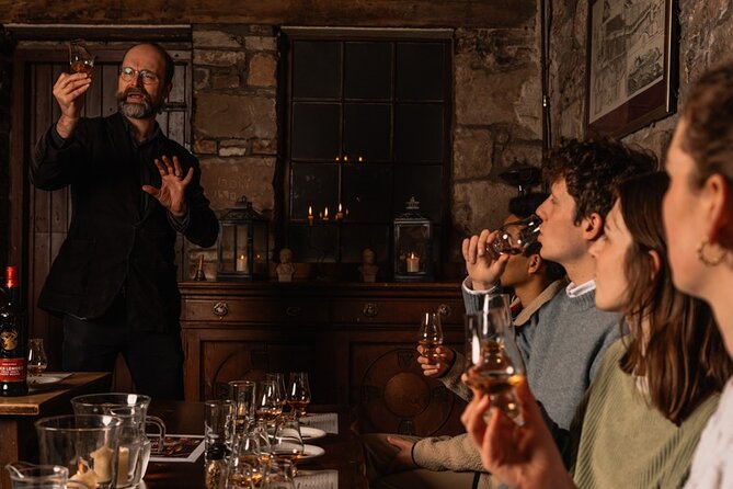 Small Group Edinburgh Whisky Tour and Tasting - Royal Mile Walk: Aqua Vitae Stories Behind Edinburgh Whisky