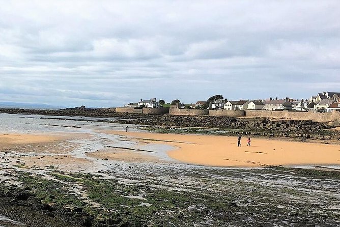 St Andrews, Falkland and Fife Villages Tour from Edinburgh - Group size, guides, and why the narration matters