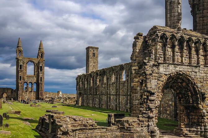 St Andrews, Fife Coast Walk & Historic Abbey Tour from Edinburgh - Queensferry Crossing: 15 Minutes of Big Views and Bridge Stories