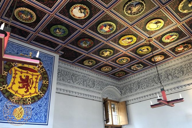 Stirling Castle and Loch Lomond Full-Day Private Tour in a Premium Minivan - Linlithgow Palace Exterior Views: Mary Queen of Scots Beginnings