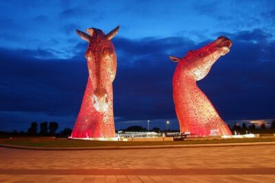 Stirling Luxury Private Day Tour from Edinburgh - Door-to-Door Pickup, Mobile Ticket, and Wi‑Fi That Actually Helps