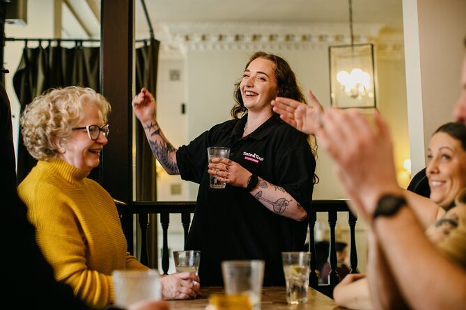 Taste & Tour: Edinburgh Food Tour with Drinks - Lawnmarket Coffee: Short Stop, Strong Payoff