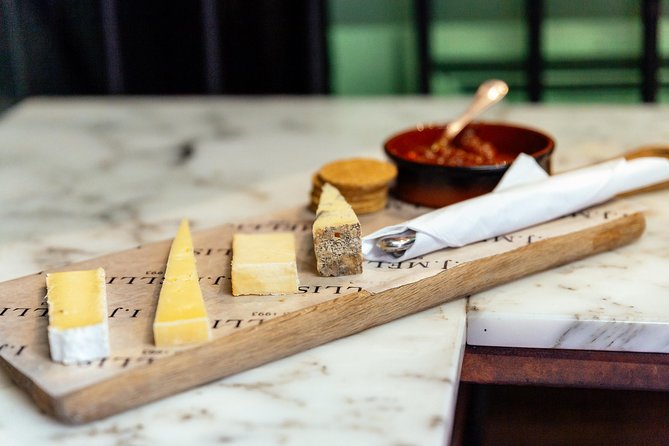The 10 Tastings of Edinburgh With Locals: Private Food Tour - Grassmarket: Whiskey and Haggis, Plus the “Classic First” Strategy