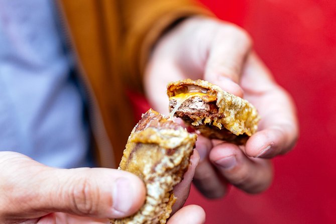 The 10 Tastings of Edinburgh With Locals: Private Food Tour - John Knox House Museum: Food Pauses That Turn Into City Stories
