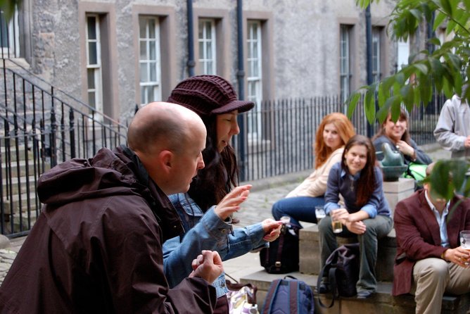 The Edinburgh Literary Pub Tour - The Old Town walk: lanes, courtyards, and story-shaped corners