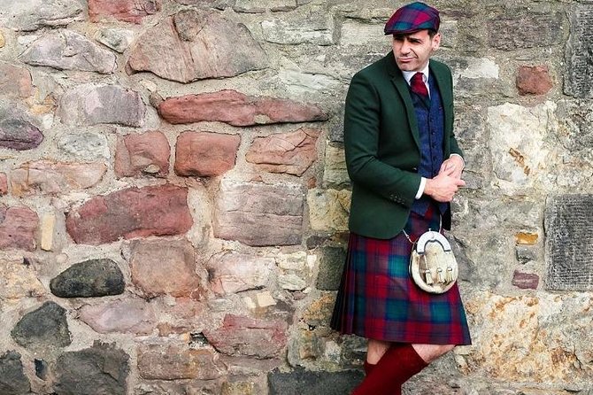The Mountebank Comedy Walk of Edinburgh - Monkey Barrel to the Royal Mile: where the laughs meet the skyline
