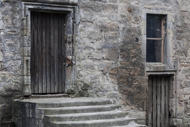 The Outlander 1 Day Experience - Stop 1: Falkland, the Claire and Frank Honeymoon Backdrop