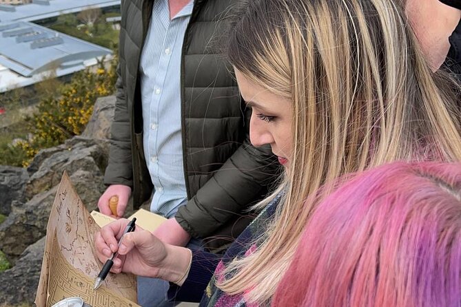The Pirate's Riddle: An Outdoor Treasure Hunt - Captain Kidd’s riddle starts on Calton Hill