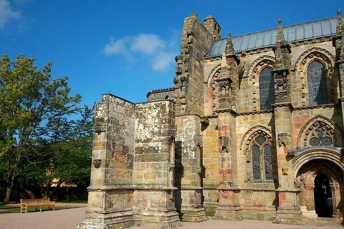 The Royal Military Tattoo Edinburgh City Tour Rosslyn Chapel and Dinner - Why This Edinburgh Day Feels Less Like Chaos