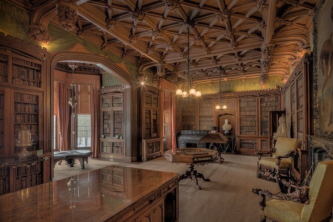 The Scottish Borders Full-Day Private Tour in a Luxury Minivan with Local Guide - Traquair House on the River Tweed: Scotland’s oldest continually inhabited property