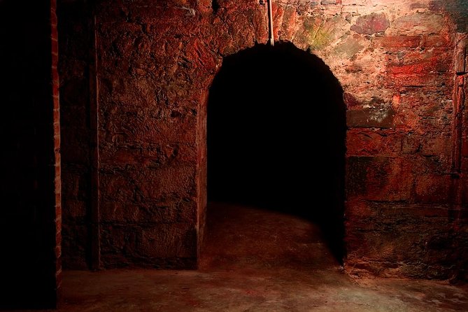 Underground Vaults Walking Tour in Edinburgh Old Town - Price and value: is $33.29 worth your hour?