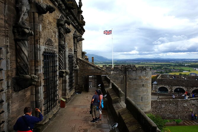 Wallace monument, Stirling Castle, Linlithgow Palace Private Tour - Admission Strategy: When to Use Historic Scotland Passes (and When Not To)